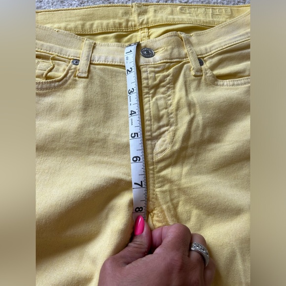 7 For All Mankind Cropped Skinny Jeans Light Yellow, Subtle Sparkle~28~8” Rise - Picture 4 of 12